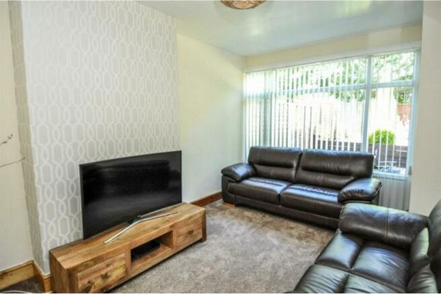 17, Grigg Grove, Birmingham photo 4