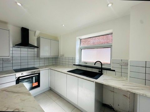 56, Knutsford photo 4