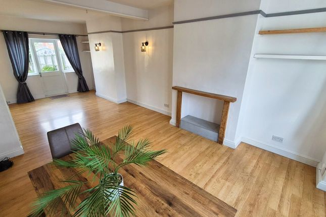 15, Hawthorn Avenue, Leicester photo 4