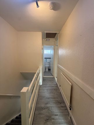 11, Mary Peters Drive, Greenford photo 4