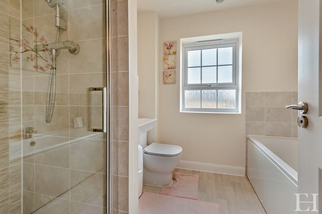 8630549-Interior22Wm-800