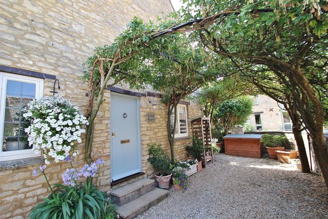 Tallet Barn Car Port.Jpg