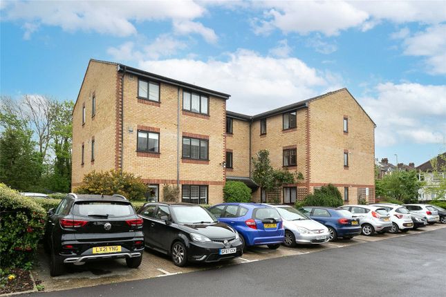 Thumbnail Flat to rent in Chiswell Court, Sandown Road, Watford, Hertfordshire