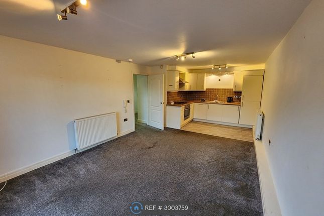 Carisbrooke Apartments, Sandford Street, Radcliffe, Manchester photo 4