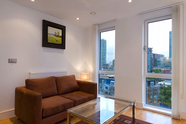 Flat 1007, 35, Indescon Square, London photo 4