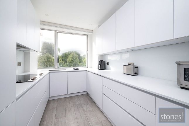 Flat 34,, Imperial Court 55-56, St John's Wood photo 5