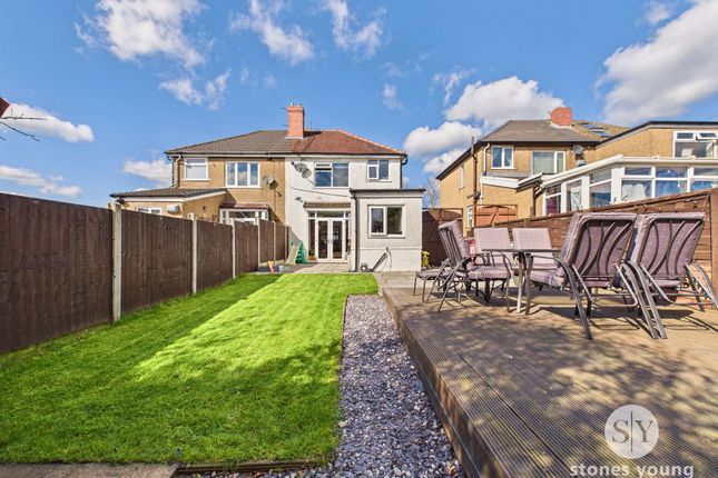 10 Blackamoor Road, Blackburn photo 2