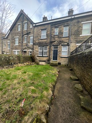 Terraced house to rent in Cleveland Road, Bradford