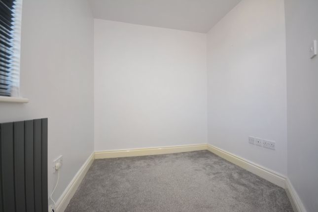 15, Ramsgate Road photo 5