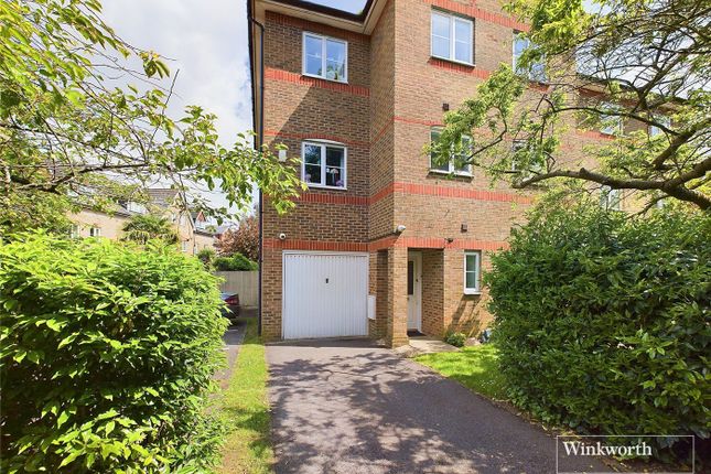 Semi-detached house to rent in Cintra Close, Reading, Berkshire