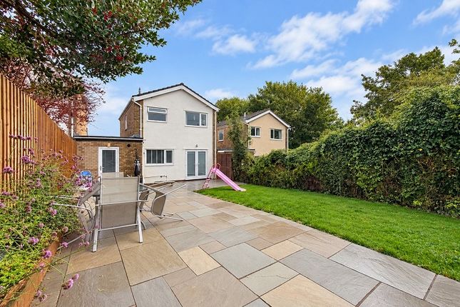 Westfield Court, Pontyclun photo 2