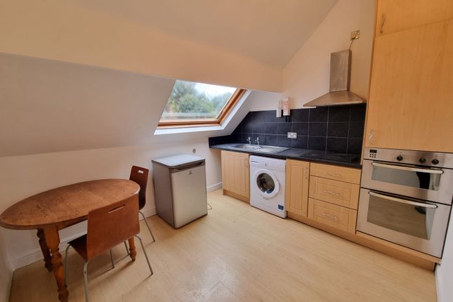 Flat 8, 10 Curzon Avenue, Manchester photo 2