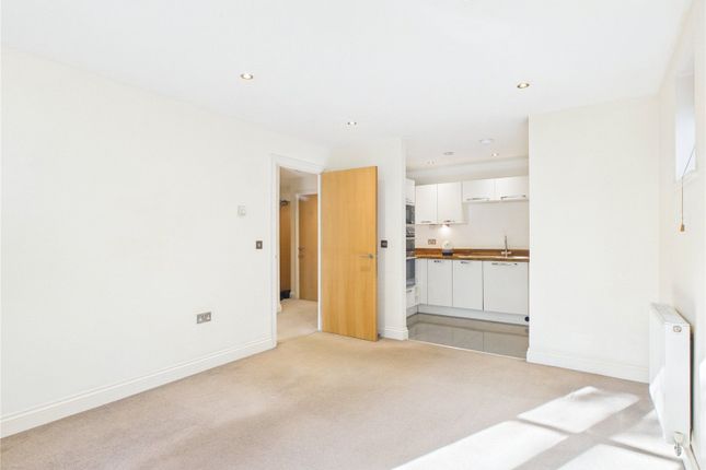 Flat 7, Roedean, 8, Frenches Road, Surrey photo 5