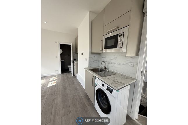 Wennington Road, Rainham photo 4