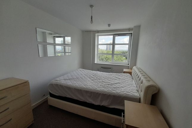 Flat for sale in Spindletree Avenue, Manchester