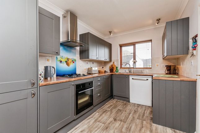 6, Teal Court, St. Leonards-On-Sea photo 2