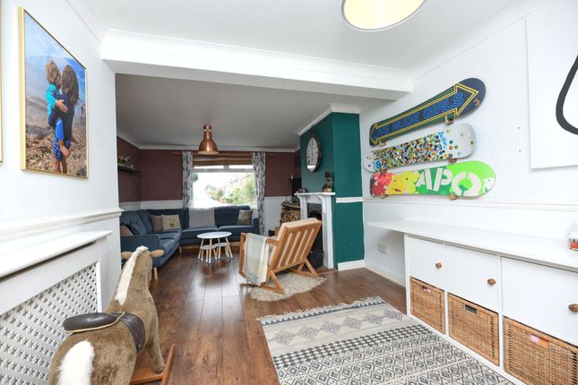 10 Stuart Close, Huntingdon photo 4