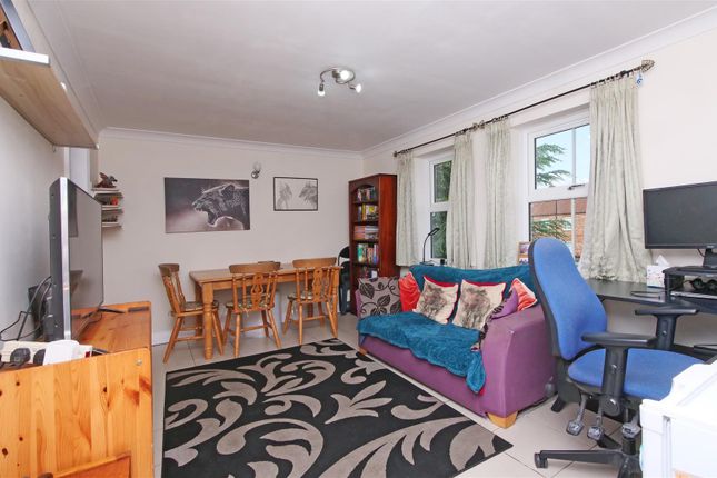 4, Dairy Farm Court, Main Street, York photo 3