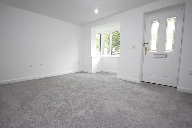 25, Titchfield Grange, Fareham photo 3