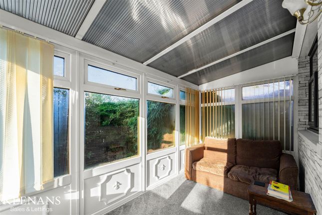 116, Queensway, Rochdale photo 4