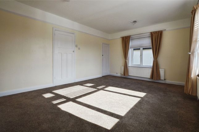 Studio Flat Over Newsagents, Takeley photo 3