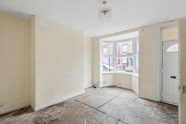 49 Bayswater Crescent, Leeds photo 2