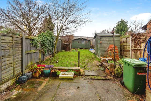 33, Hunter Road, Cannock photo 3