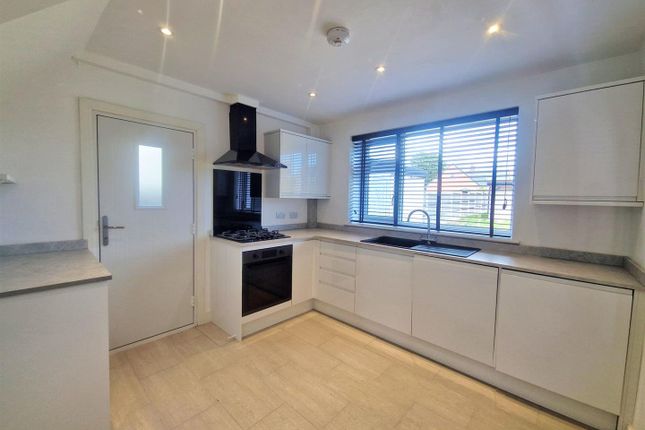 61, Eton Avenue, Newark photo 4