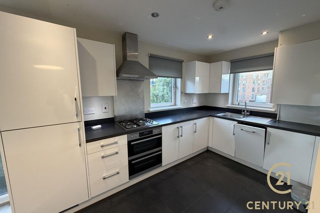 14, Otter Way, WEST DRAYTON photo 3