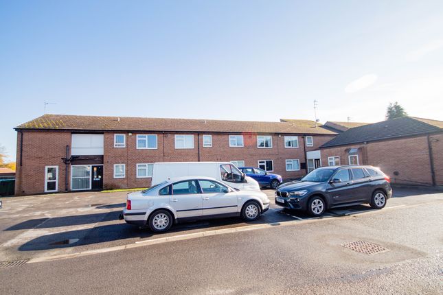 Thumbnail Flat for sale in St Luke's Court, Willerby