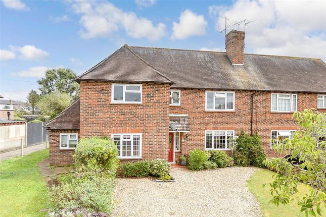 Thumbnail Maisonette for sale in Glebe Road, Cranleigh, Surrey