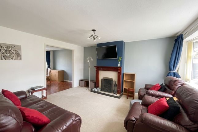 14 Ambleside Close, Crewe photo 2