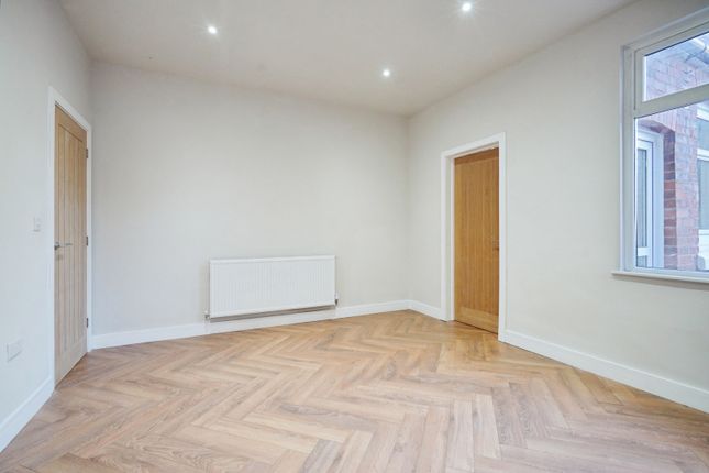 1, Charnwood Street, Leicestershire photo 4