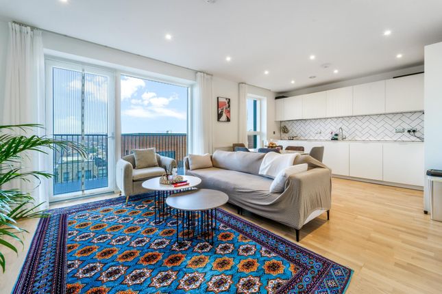 2-bed flat on 48 Sibley House, 1 Cedrus Avenue, Southall, £450,000