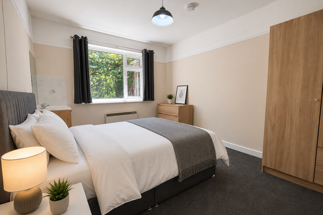 Room 3, 1, Preston Grove, Somerset, . photo 2