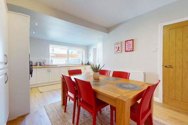 27 Marsden Road, South Shields, Tyne and Wear photo 3