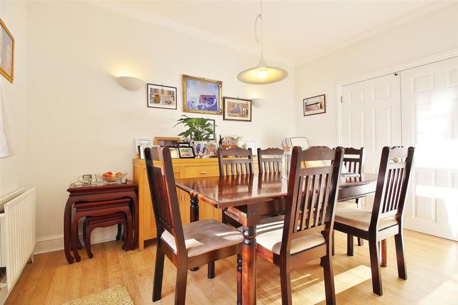 End terrace house for sale in Loring Road, Isleworth