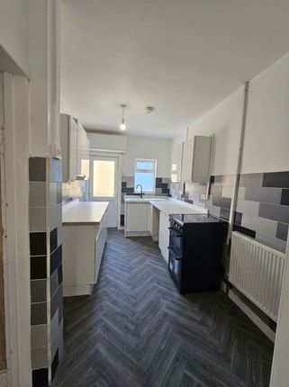 69 Chesterfield Road, Chesterfield photo 4