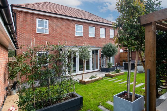 15, Cowdell Grove, Bingham photo 4