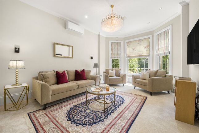 15, Oathall Road, West Sussex photo 3