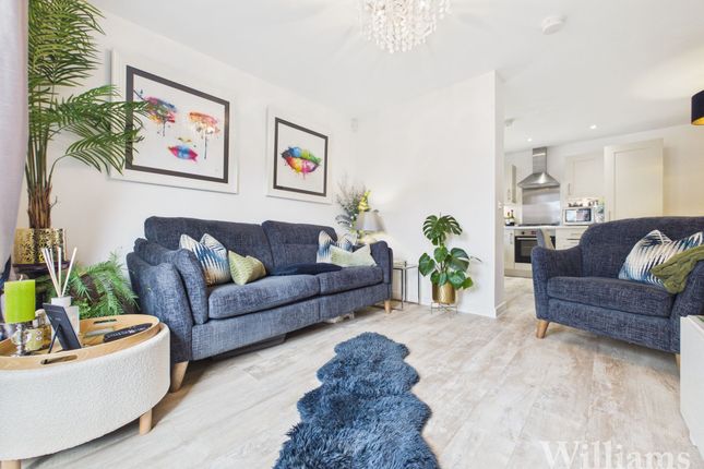 26 Beatrice Gardens, Thame photo 2