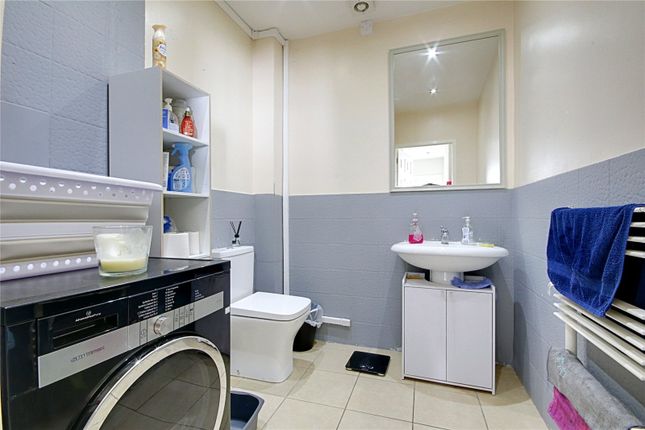 19, Tranmere Road, LONDON photo 4