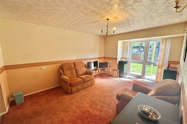 2, Hanover Court, Preston photo 3