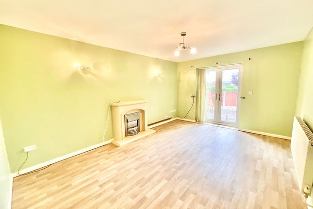 26 Leek Road, Stoke-On-Trent photo 3