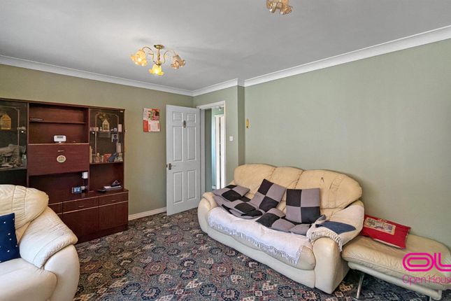 2, Bransdale Close, Bolton photo 4