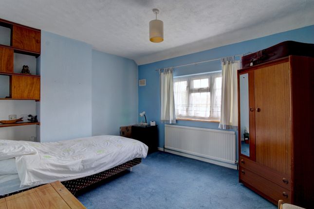 Semi-detached house for sale in Pulpits Close, Hockley