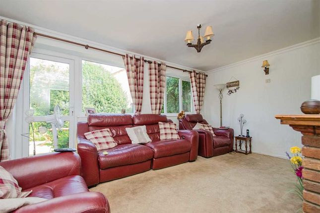 26, Raven Road, Burton-On-Trent photo 4
