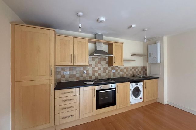 70, Lemans Drive, Dewsbury photo 4