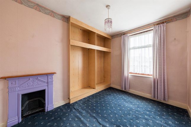 Rushbrook Crescent, Walthamstow photo 4