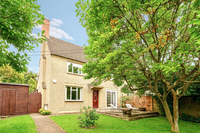Thumbnail Semi-detached house for sale in Hixet Wood, Charlbury, Chipping Norton, Oxfordshire